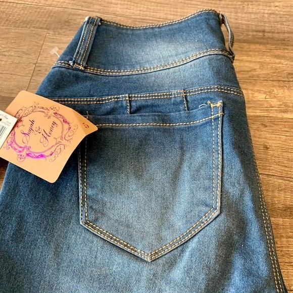 Sugah & Honey  jeans blue wash denim sweetheart fit jeans size 5 - Picture 5 of 9